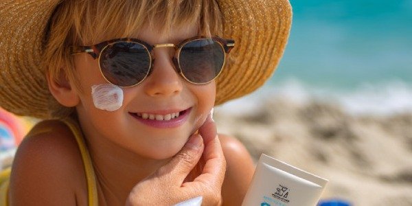 Protección solar infantil: guía para padres