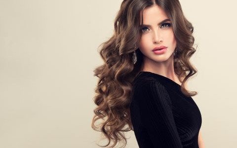 Pelo y Uñas Fuertes en Invierno: Guía Esencial para Evitar la Caída y la Debilidad Estacional