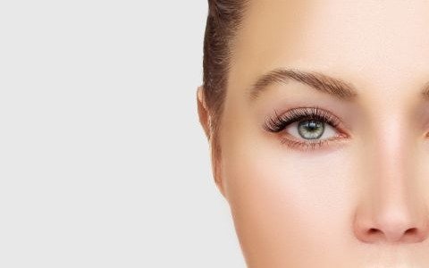 Adiós a la Sequedad Ocular: Consejos para Aliviar la Irritación por Calefacción y Pantallas ✨