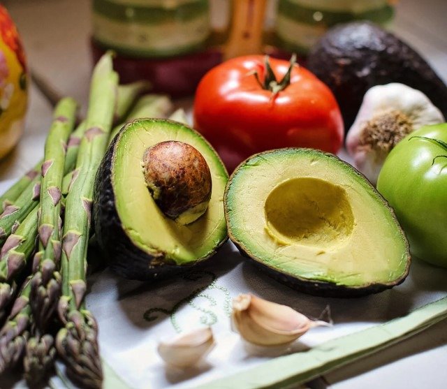 Las 5 Vitaminas Esenciales para Mantener una Buena Salud y Dónde Encontrarlas